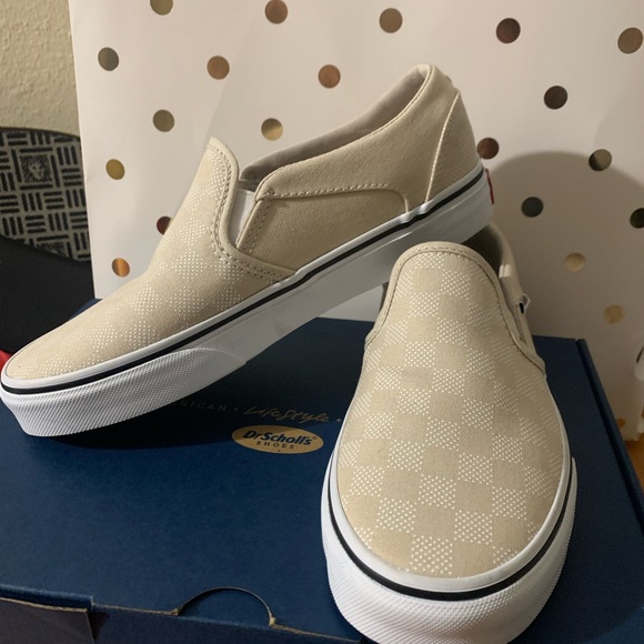 New - Picture 3 of 3